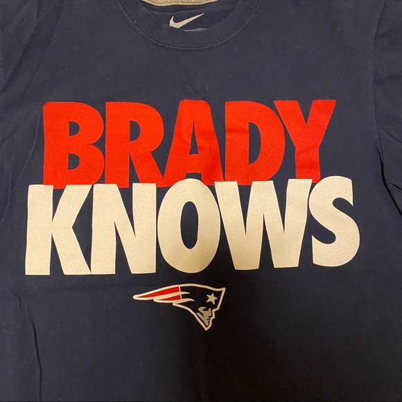 Nike Brady Knows New England Patriots Blue Size Medium t-shirts - Picture 2 of 4